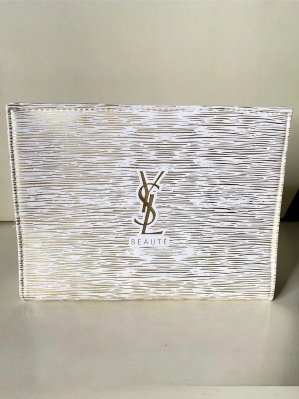YSL Beauté Yves Saint Laurent White and Gold Travel Pouch Bag